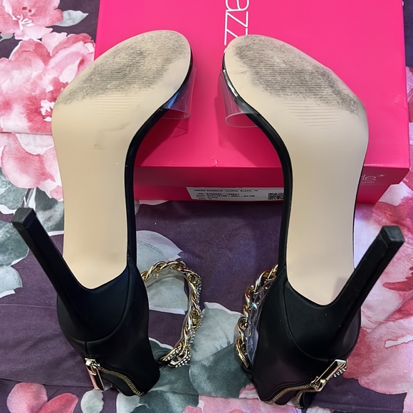 ShoeDazzle Laurin Dress Sandals - Picture 5 of 5